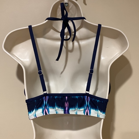 Athleta swim top - Picture 4 of 9